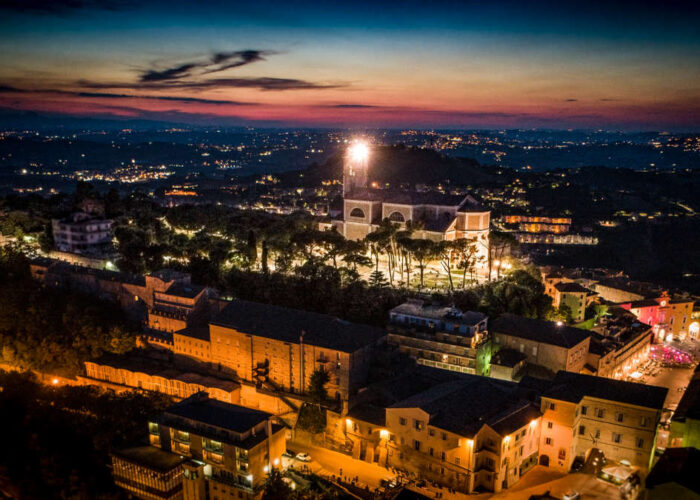 viaggio organizzato nelle Marche a spasso nel fermano