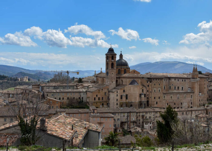 viaggio esperienziale nelle marche ad Urbino Tra Campagna e Rinascimento e cibo