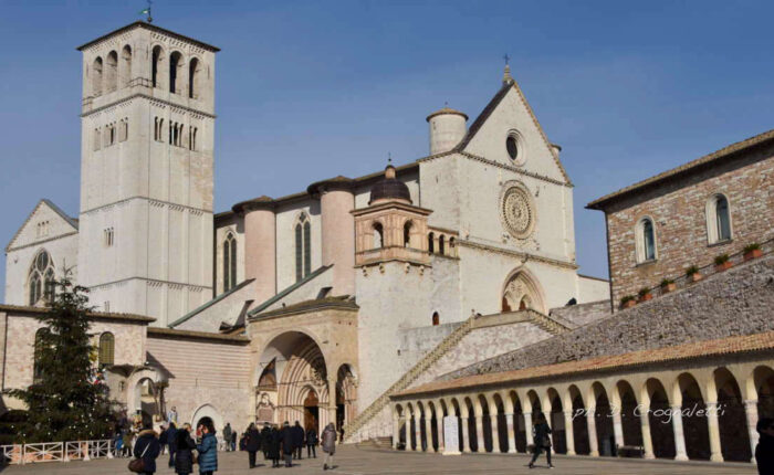 viaggio organizzato assisi cammini della via lauretana da Assisi a Loreto