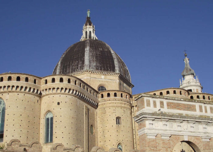 viaggio organizzato cammini lauretani Dalla Verde Umbria a Loreto