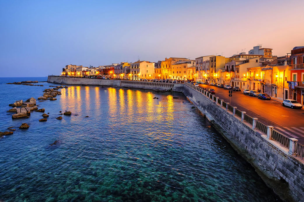 Viaggi organizzati per il ponte del 2 Giugno a Siracusa