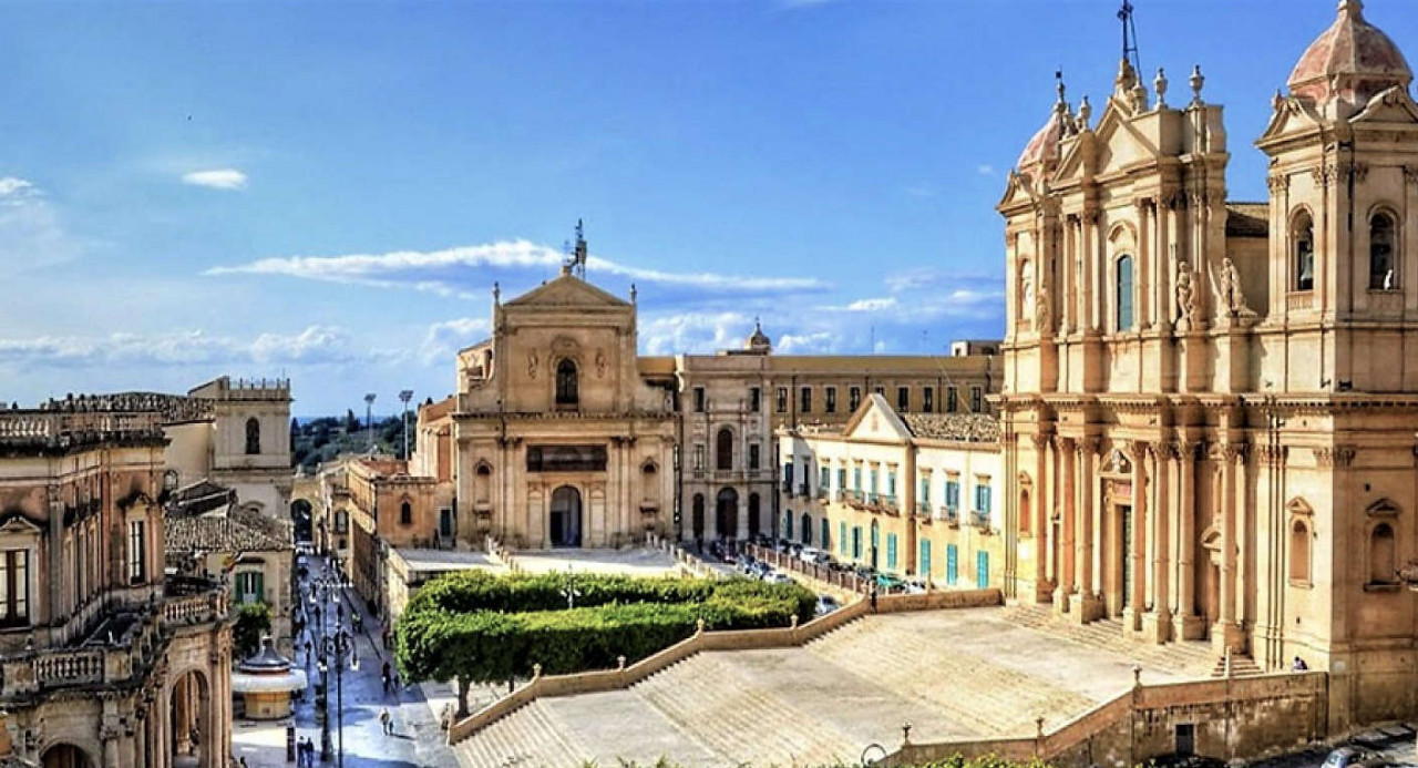 vacanze organizzate in bus alla città di noto