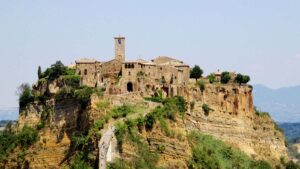 Lago di Bolsena e Civita di Bagnoregio viaggi organizzati