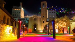 Gubbio Gubbio e l'albero di Natale più grande del Mondo viaggi organizzati