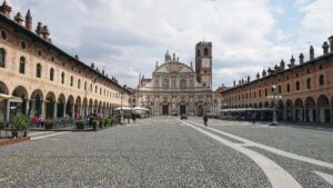 viaggio organizzato a pavia dalle marche