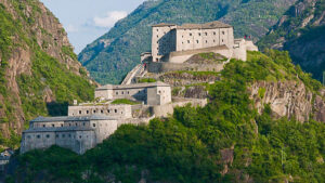 Forte di bard viaggi organizzati in pullman mercatini di natale aosta montreux