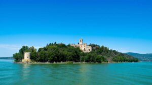 viaggio organizzato per l'Infiorata a Cannara e minicrociera sul Lago Trasimeno