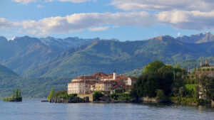 viaggi organizzati a pasqua in pullman a lago maggiore